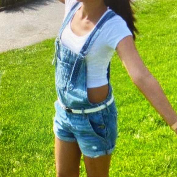 Hollister Romper - Picture 4 of 4